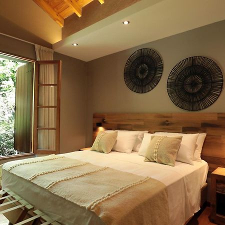 Heura Petit Hotel Лухан-де-Куйо Экстерьер фото