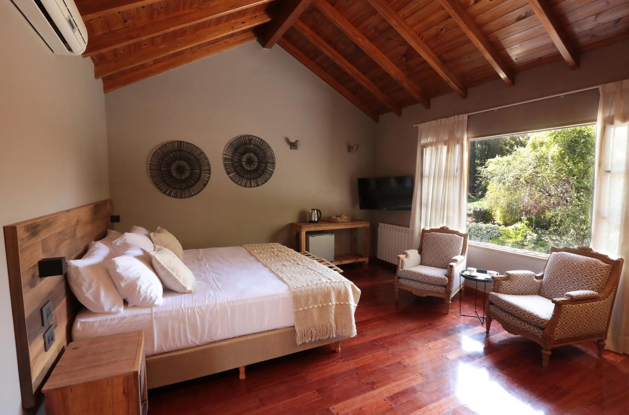 Heura Petit Hotel Лухан-де-Куйо Экстерьер фото