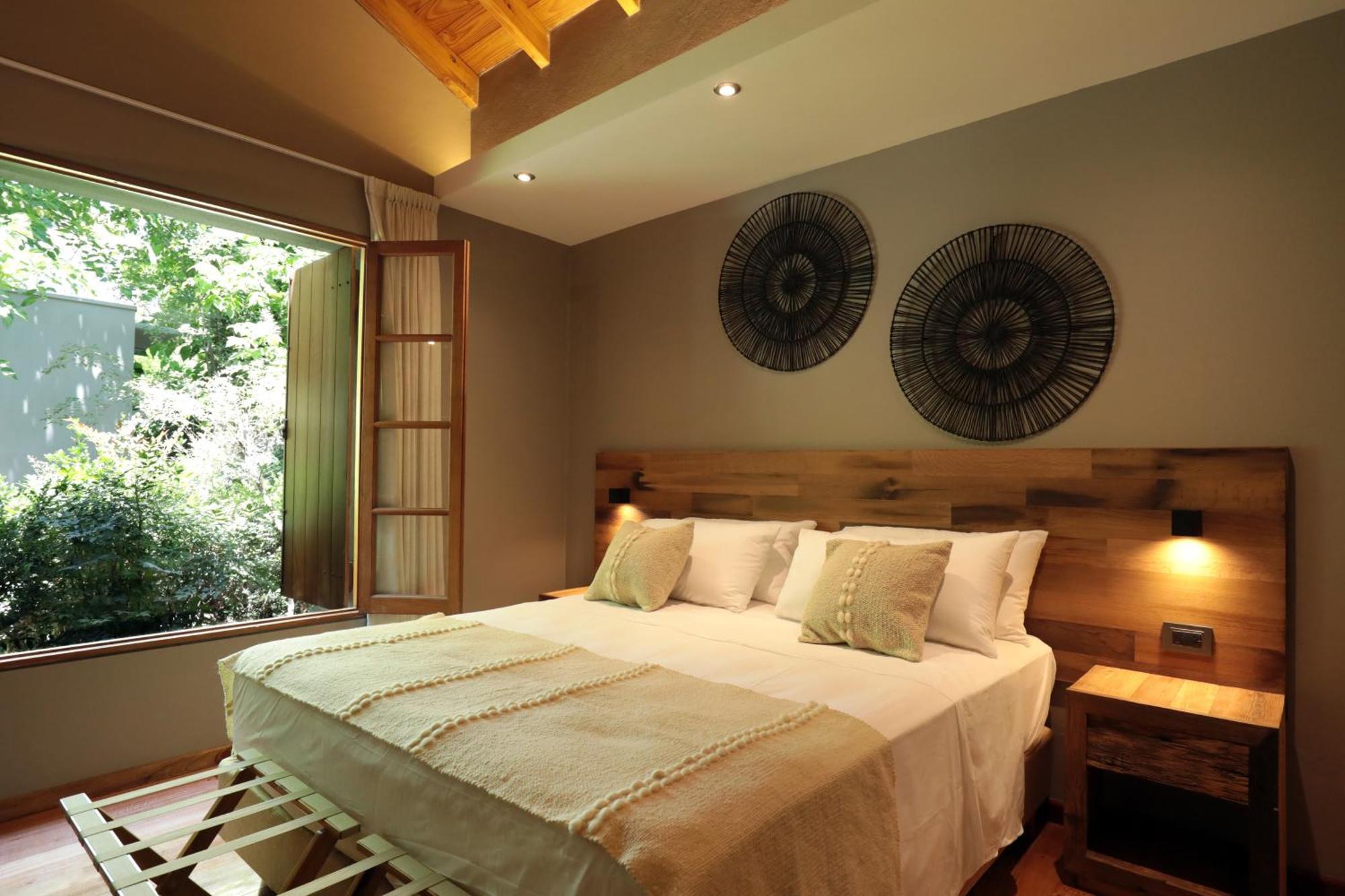 Heura Petit Hotel Лухан-де-Куйо Экстерьер фото