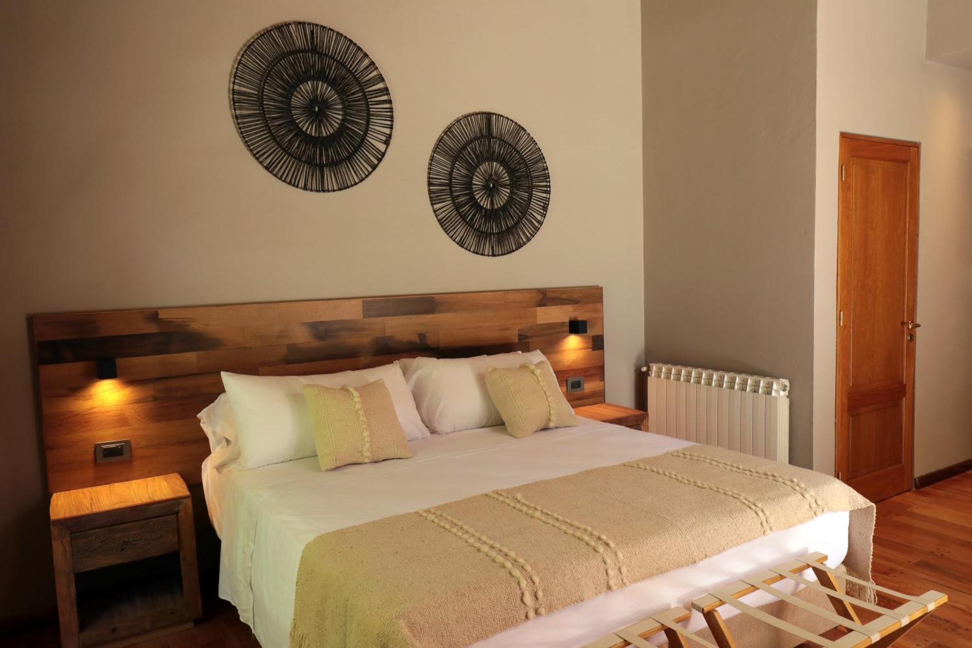 Heura Petit Hotel Лухан-де-Куйо Экстерьер фото
